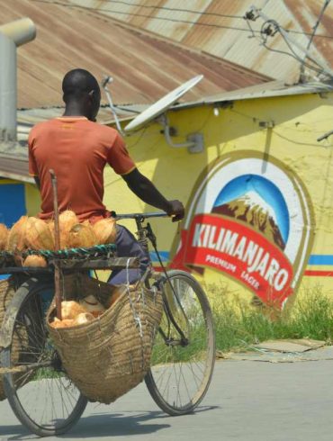 Fahrradtransport – allgegenwärtig in Tansania