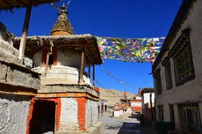 Ein Weg in Lo Manthang