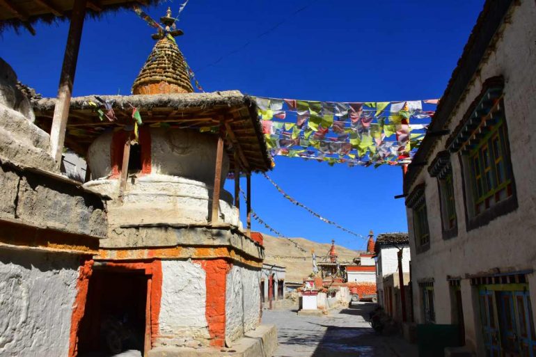 Ein Weg in Lo Manthang